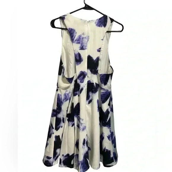 Lulus Seeing Chic Abstract Print  Skater Dress Size Large - Picture 3 of 5